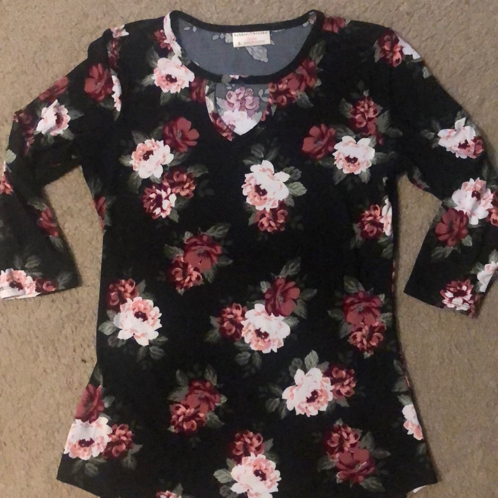 🎊🎉Closet clearance!!Beautiful Bobby Brooks top